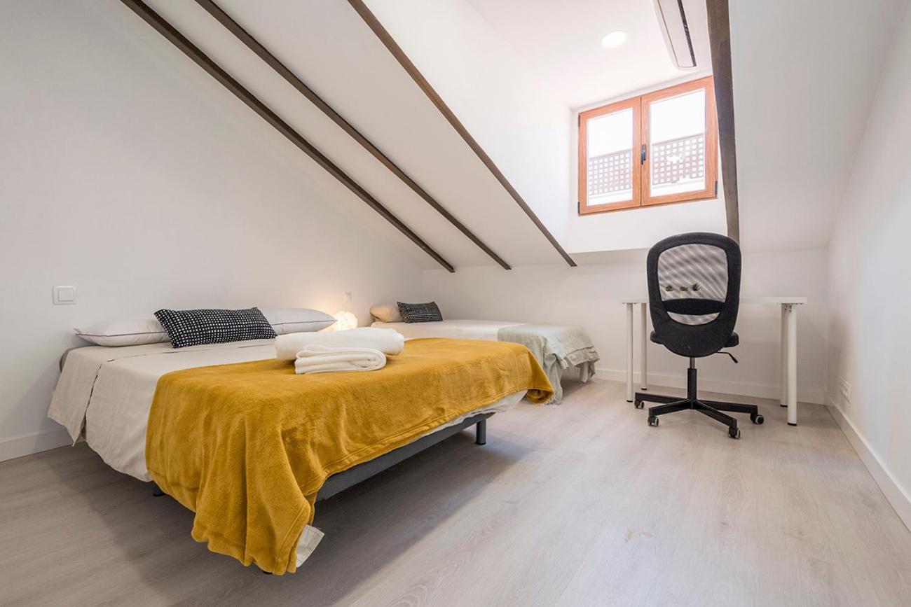 Exclusivo Atico Con Terraza En Plaza Mayor Madrid Eksteriør billede